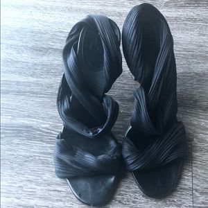 Gucci Black Satin Vintage Sandals
